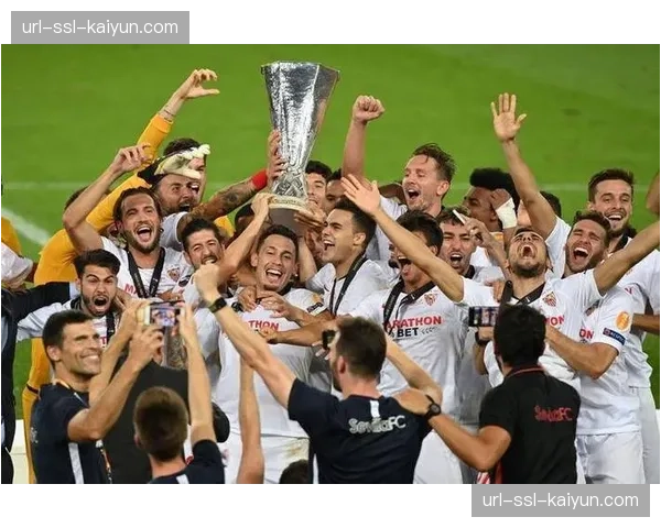 通讯：回顾塞维利亚的赛季挣扎，从欧战常客到为保级而战